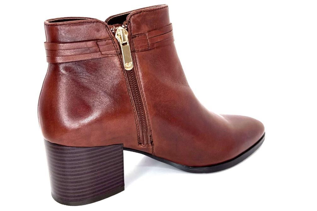 Botines Regarde Le Ciel Taylor 39 en cuero para mujer