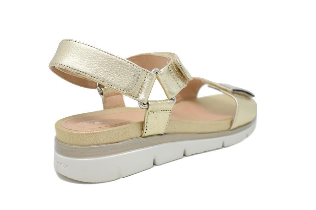 Sandalias planas Stonefly Elody 9 216130 en oro para mujer