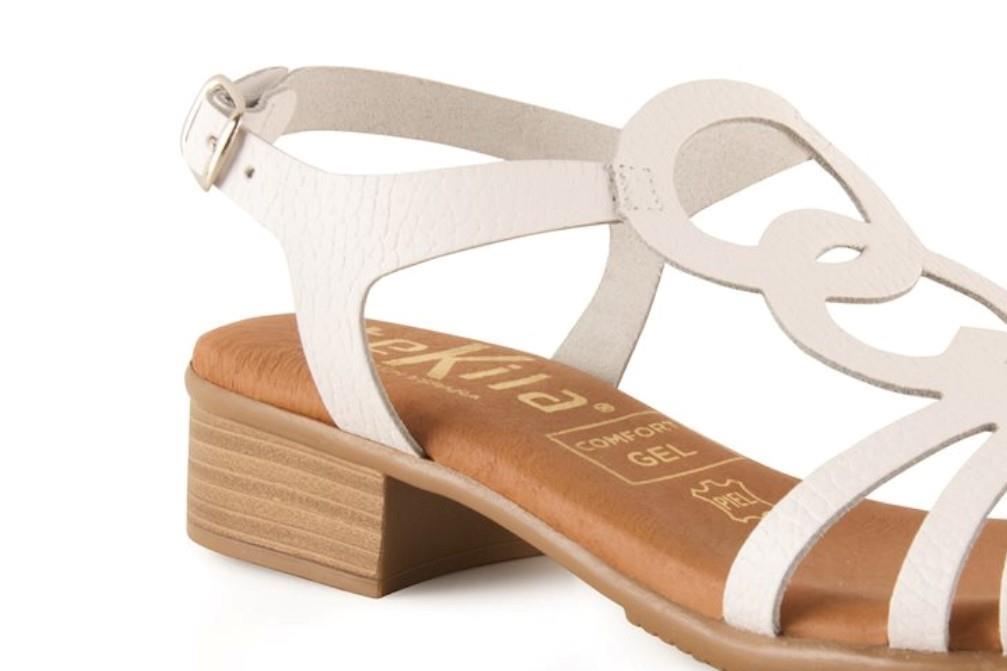 Sandalias planas Tekila 1012 en blanco para mujer