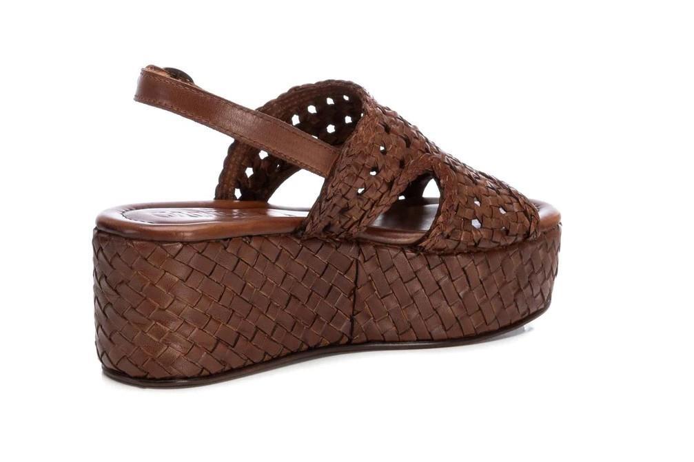 Sandalias con plataforma Carmela 161636 en taupe para mujer