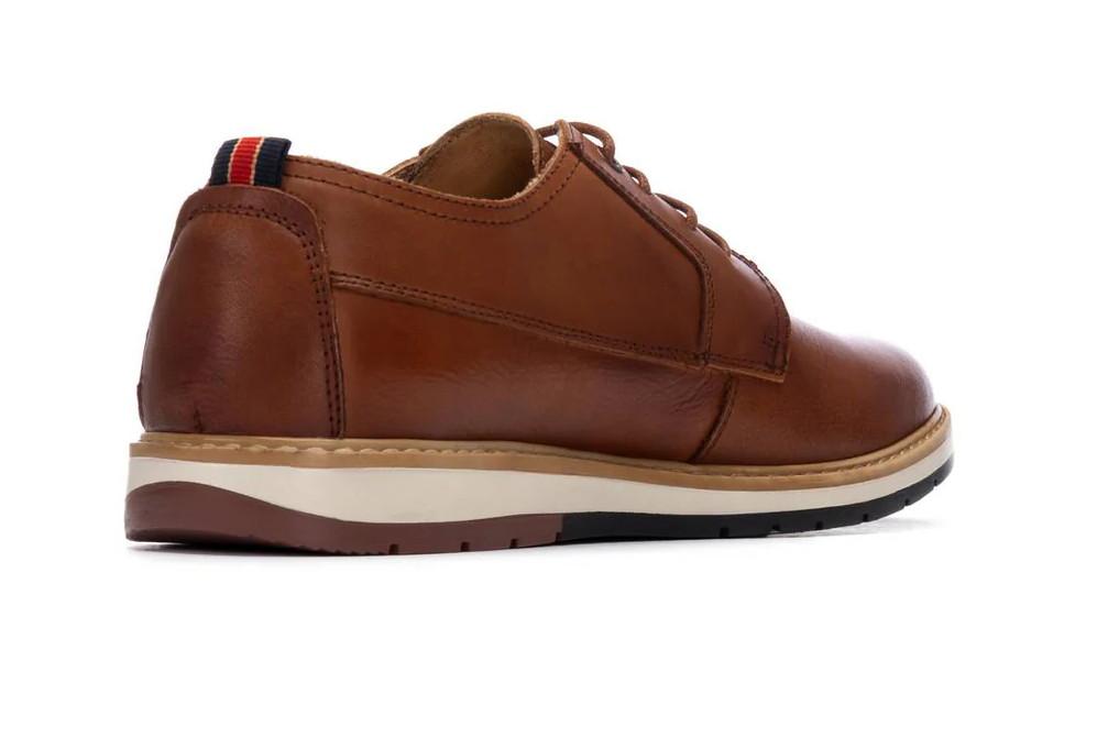 Zapatos con cordones Carmela 163903 en camel para hombre de Piel con Cordones y Suela Antideslizante