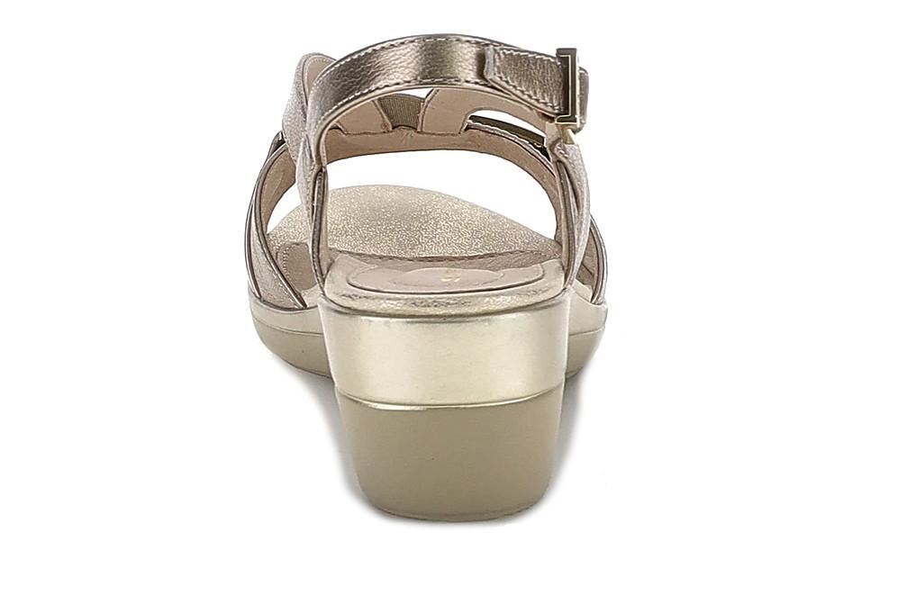 Sandalia con cuña baja Stonefly VANITY III 223648 en oro piel laminada