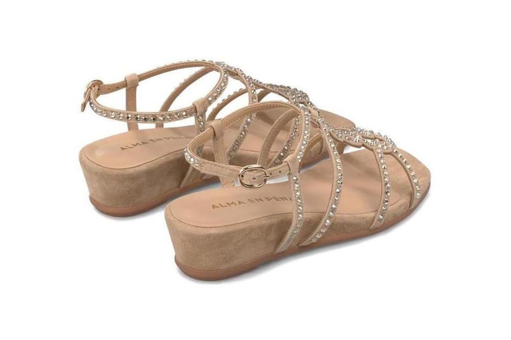 Sandalias con cuña baja Alma en Pena V2551770 en sand para mujer