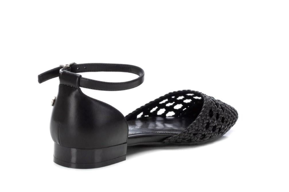 Manoletina XTI 142366 en negro para mujer