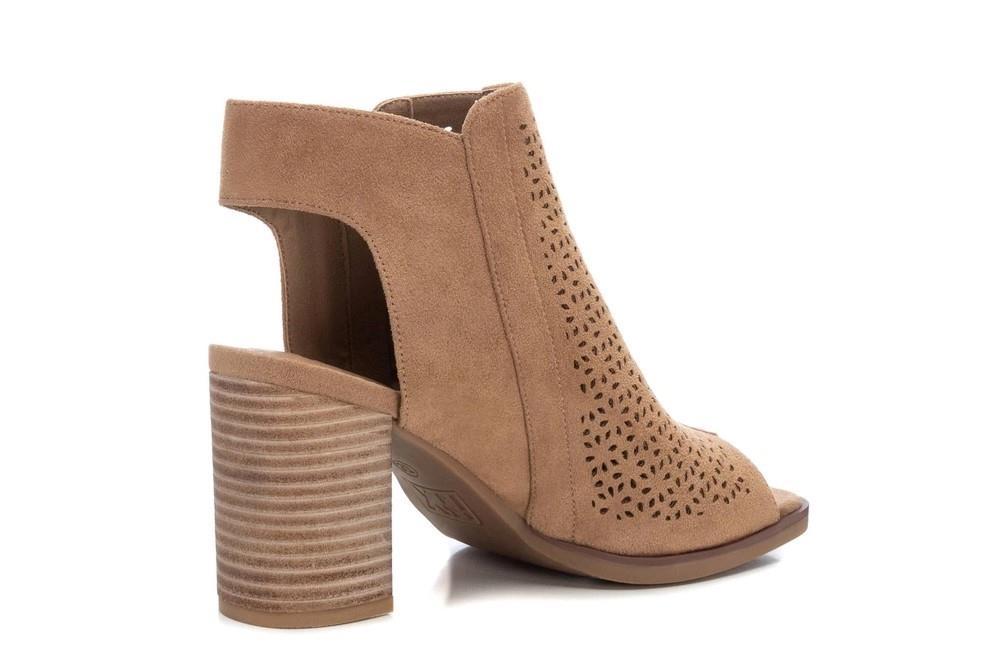 Botín XTI 142429 para mujer en taupe