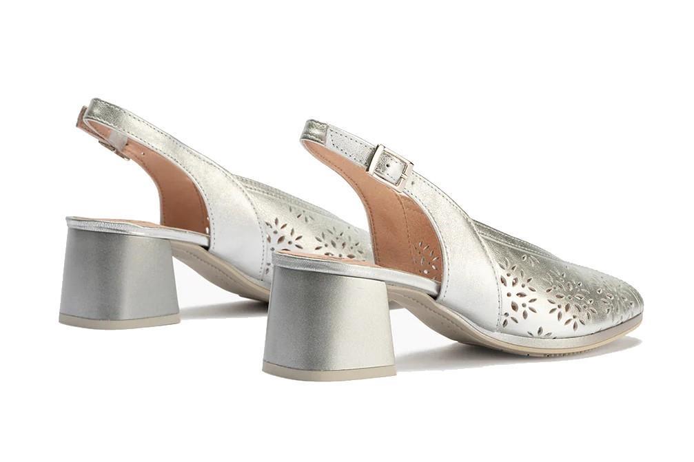 Zapatos destalonados Pitillos 10532 en plata para mujer