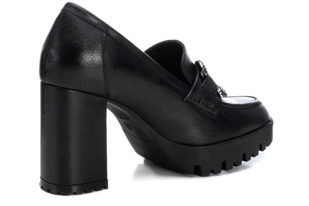 Mocasines con tacón Xti 143471 en negro para mujer