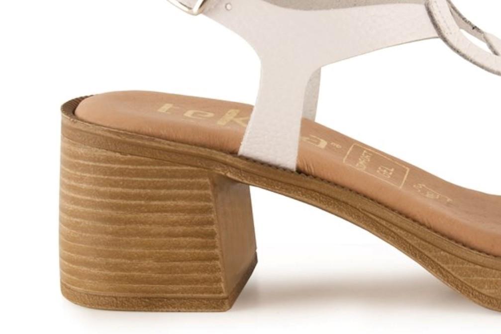 Sandalias Tekila 1010 en blanco para mujer