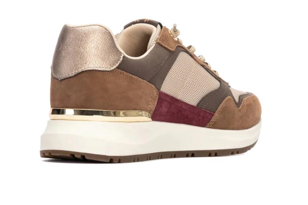 Zapatillas deportivas casuales XTI 14420601 en camel