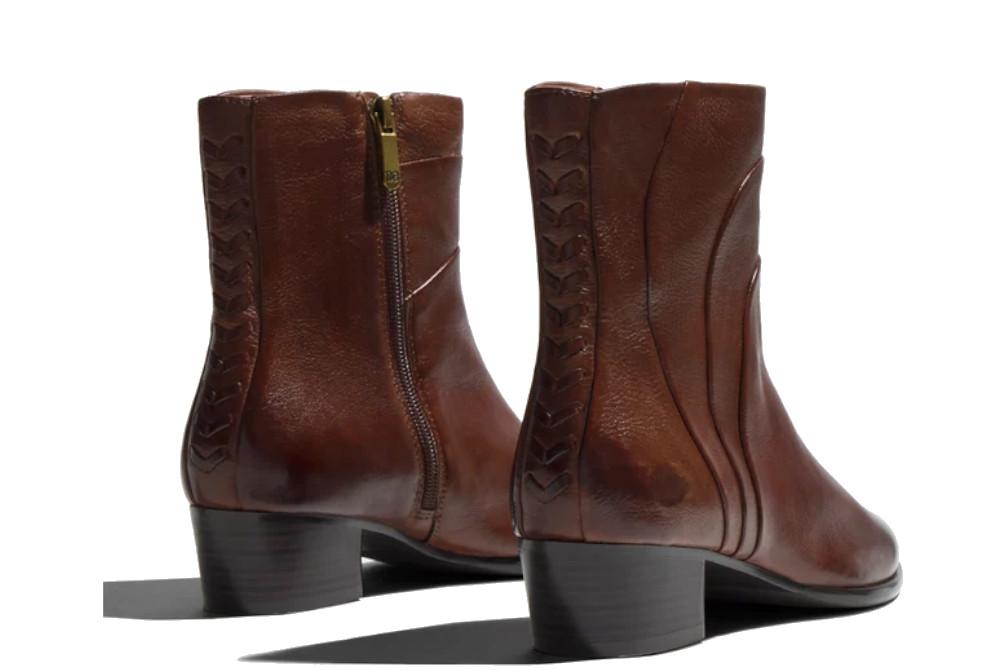 Botines de piel color coñac con tacón bajo Regarde le Ciel Lori-01 para mujer