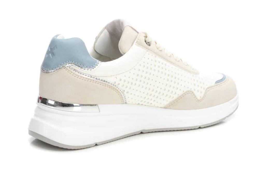 Zapatillas deportivas XTI  143990 en blanco para mujer