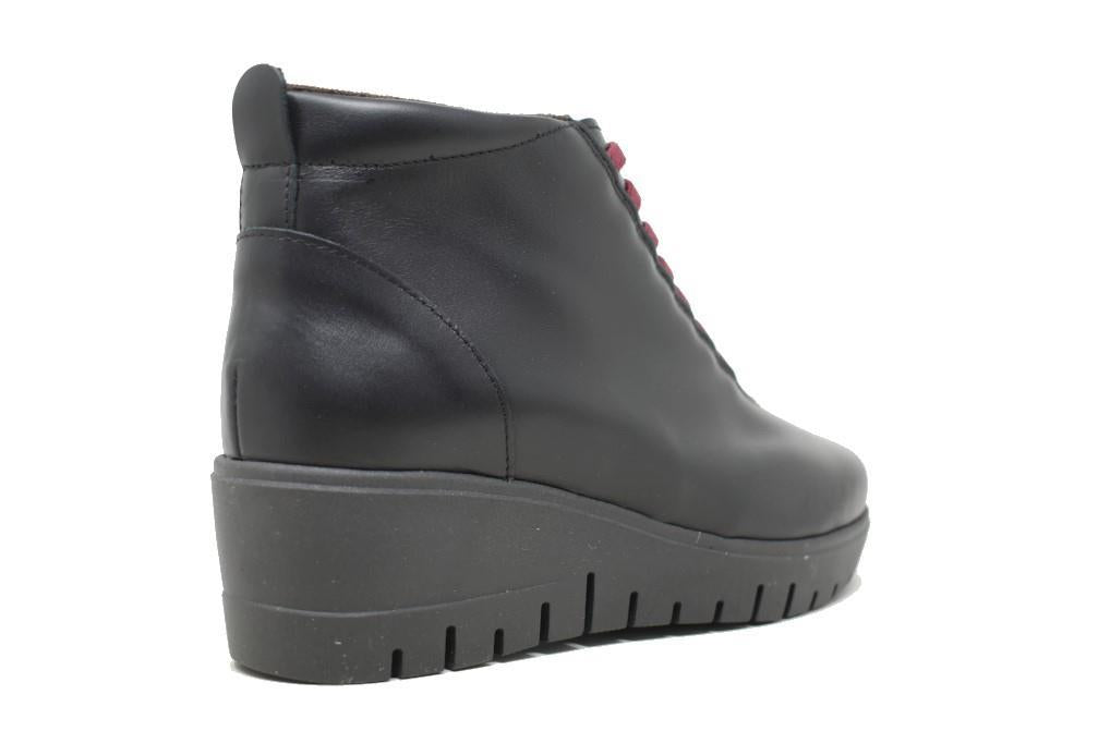 Botines con cuña Chamby 1906 en negro para mujer