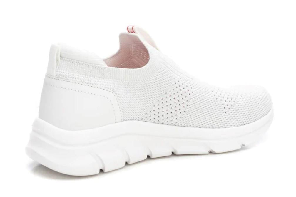 Zapatillas deportivas XTI 143567 en blanco para mujer
