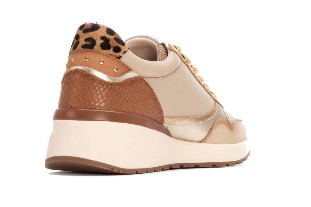 Zapatillas deportivas Carmela 142442 en beige para mujer