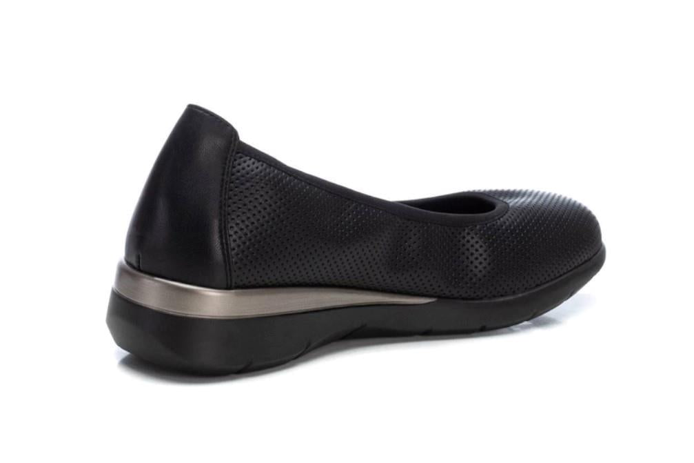 Bailarinas deportivas Xti 142538 en negro para mujer