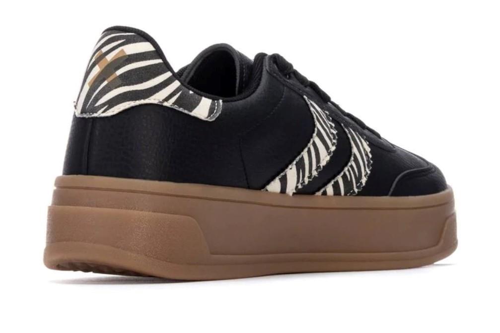 Zapatillas deportivas planas de mujer Xti 14458502 en color negro