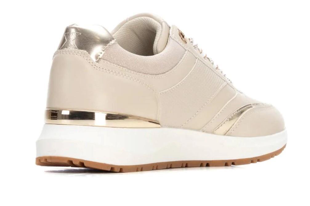 Zapatillas deportivas planas XTI 144183 en beige